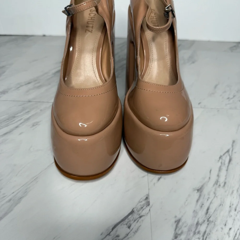 Schutz Zayne Tan Patent Platform Mary Jane 8B